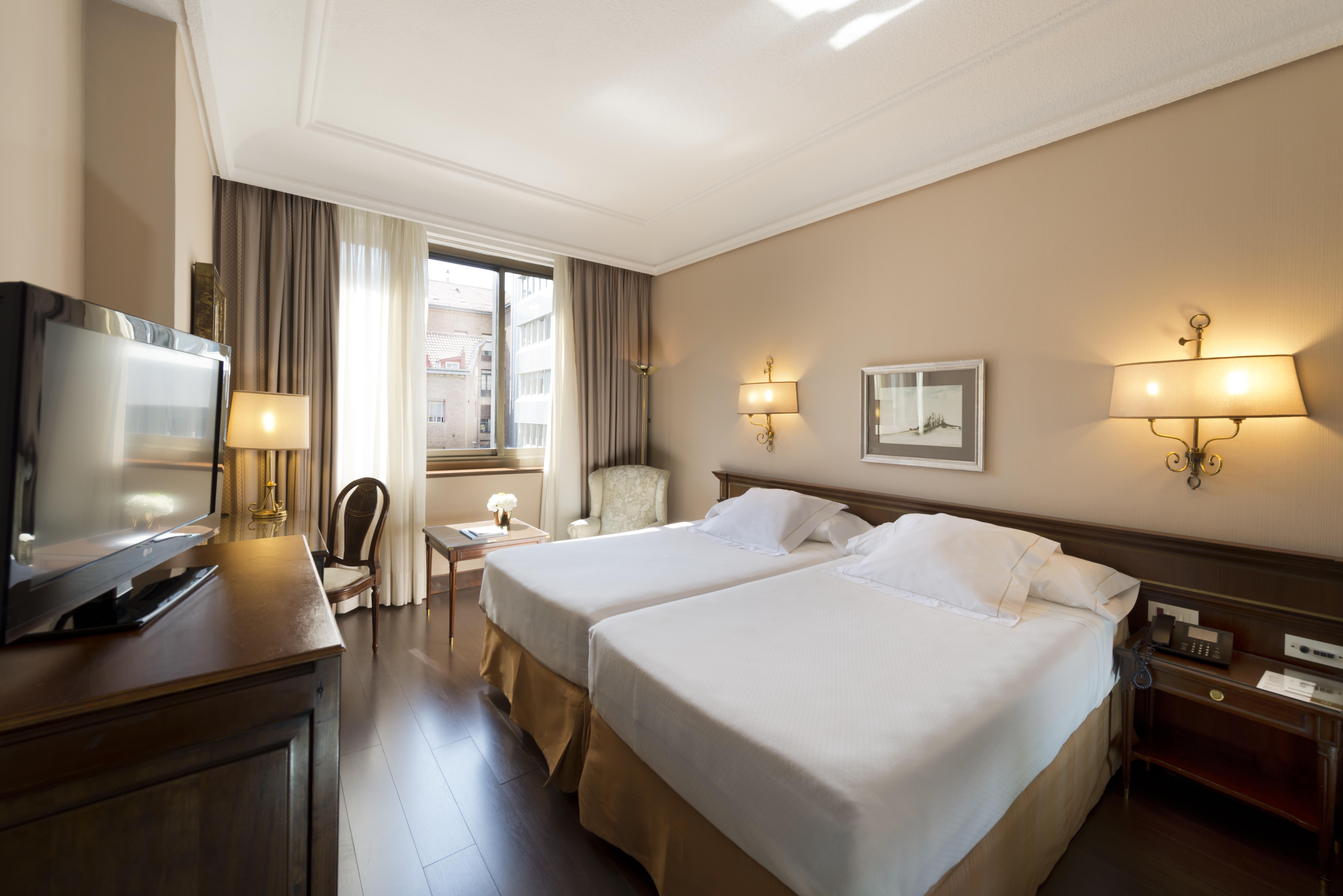 Hotel Miguel Angel - Madrid — Fotos 3